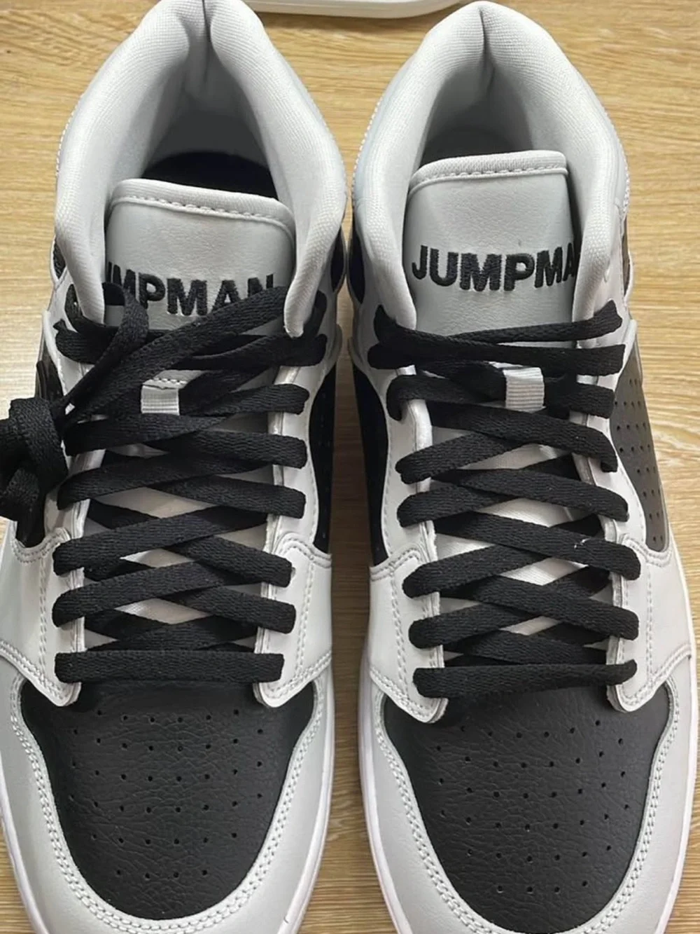 9M Jordan Jumpman Black Grey Sneakers